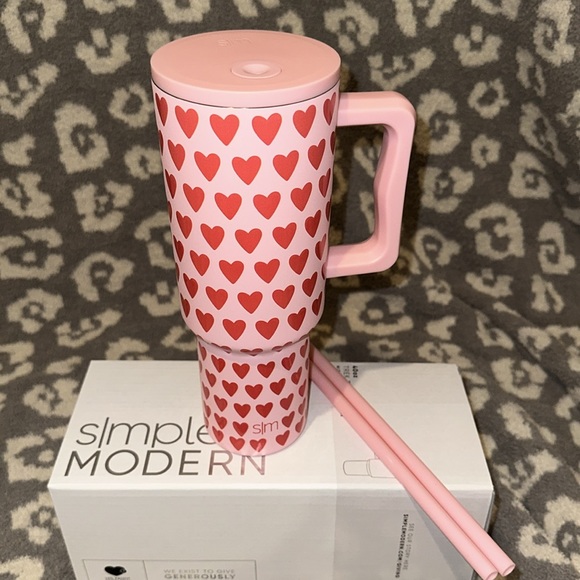 Simple Modern TREK 40oz Tumbler❤️Valentine’s Day Collection❤️in Sweetheart ❤️New - Picture 6 of 17